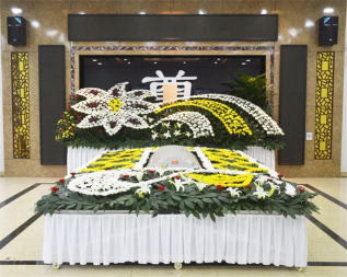 青岛灵堂灵车 殡仪策划 花圈